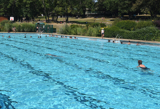 Piscine plein air montbéliard